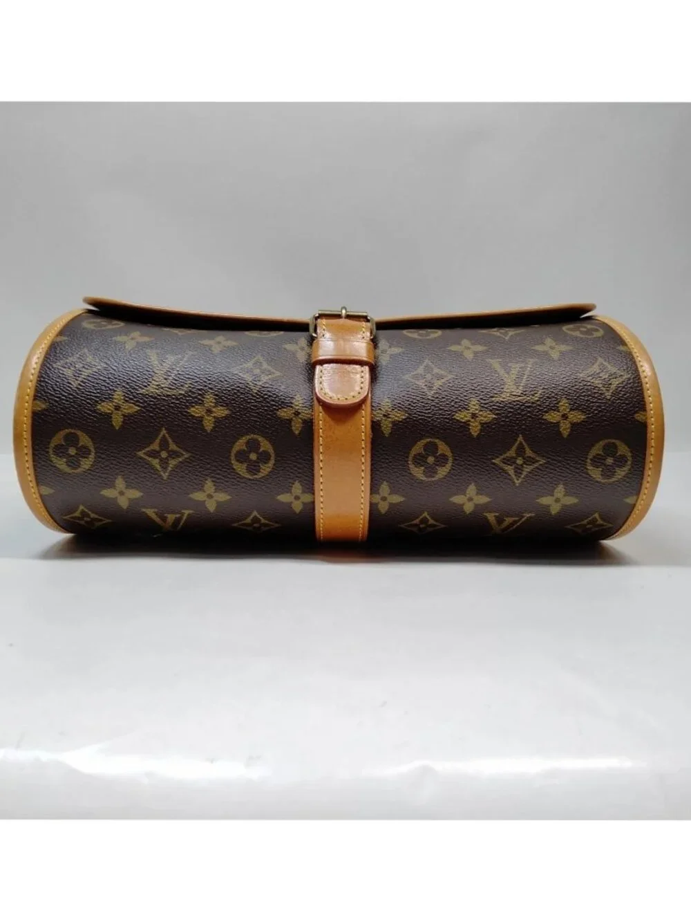 Authentic Louis Vuitton Marne Monogram Crossbody Shoulder Bag